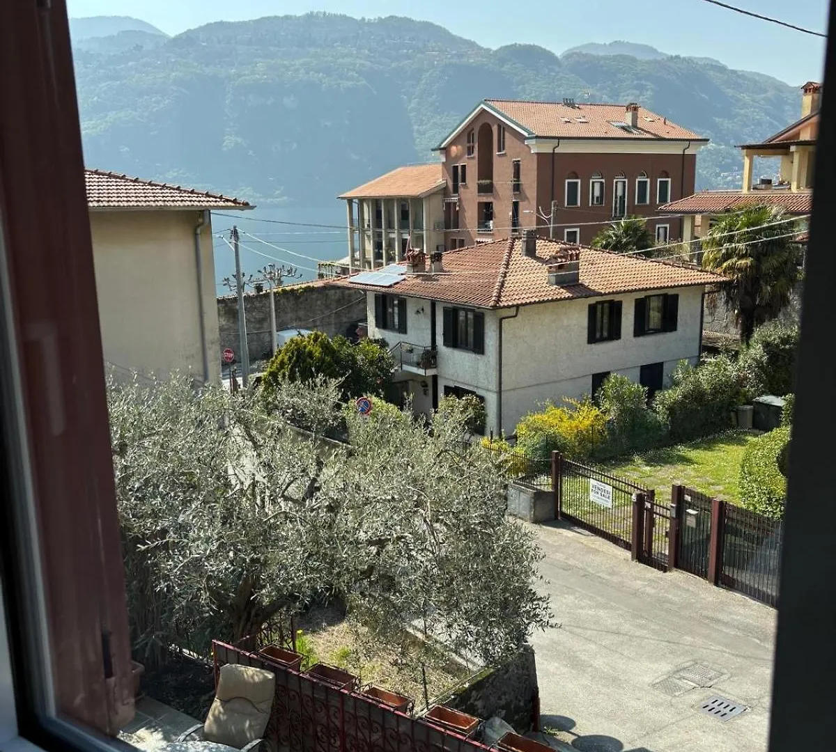 Ester Lakehouse, Graziosa Casa Indipendente Lierna Vakantiehuis