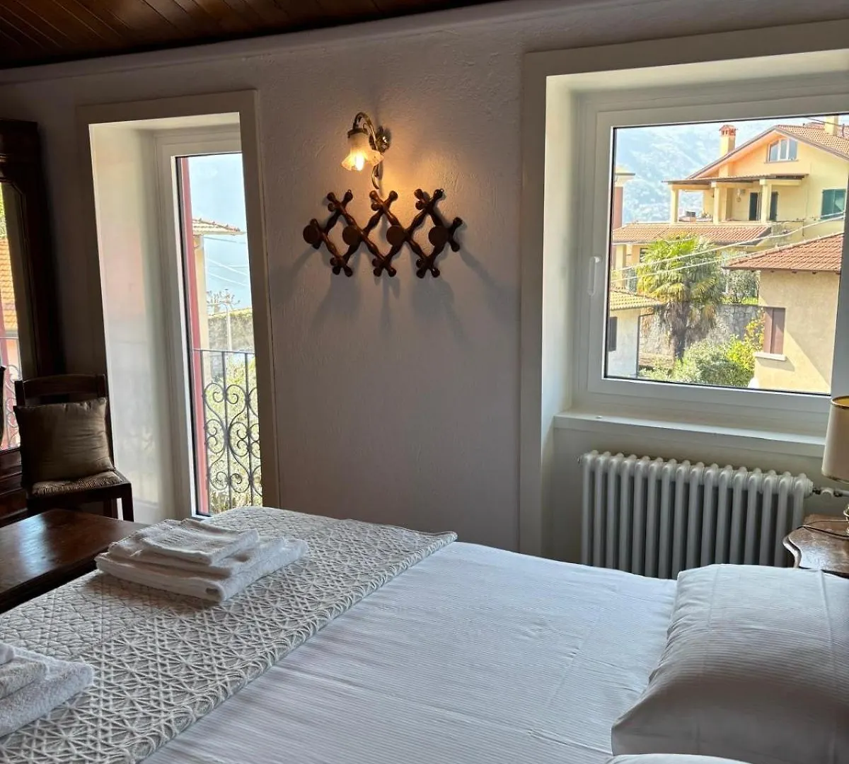 Vakantiehuis Ester Lakehouse, Graziosa Casa Indipendente Lierna
