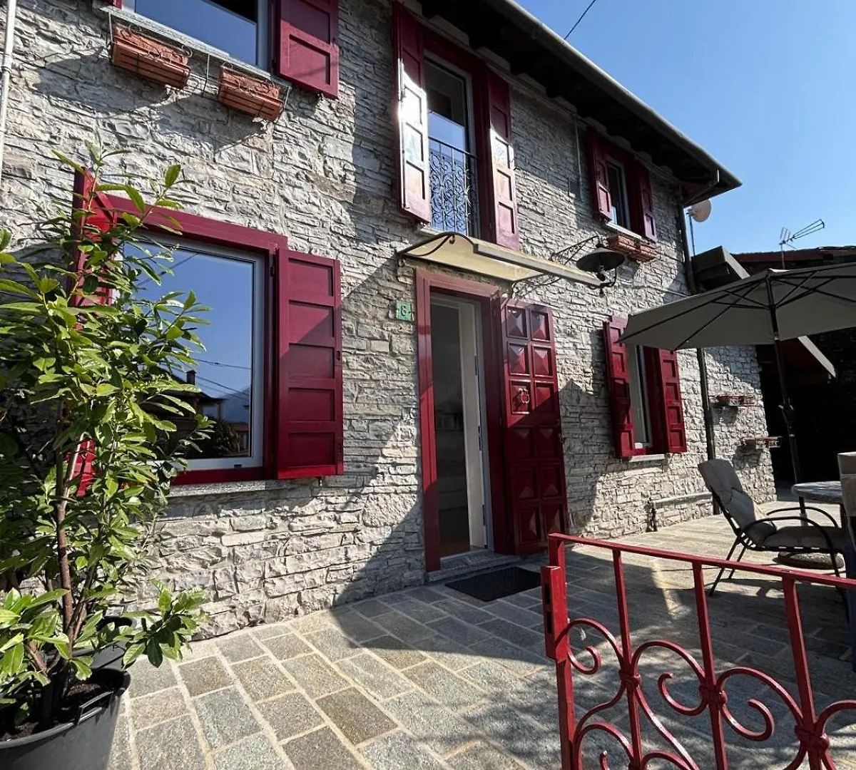 Ester Lakehouse, Graziosa Casa Indipendente Lierna Vakantiehuis