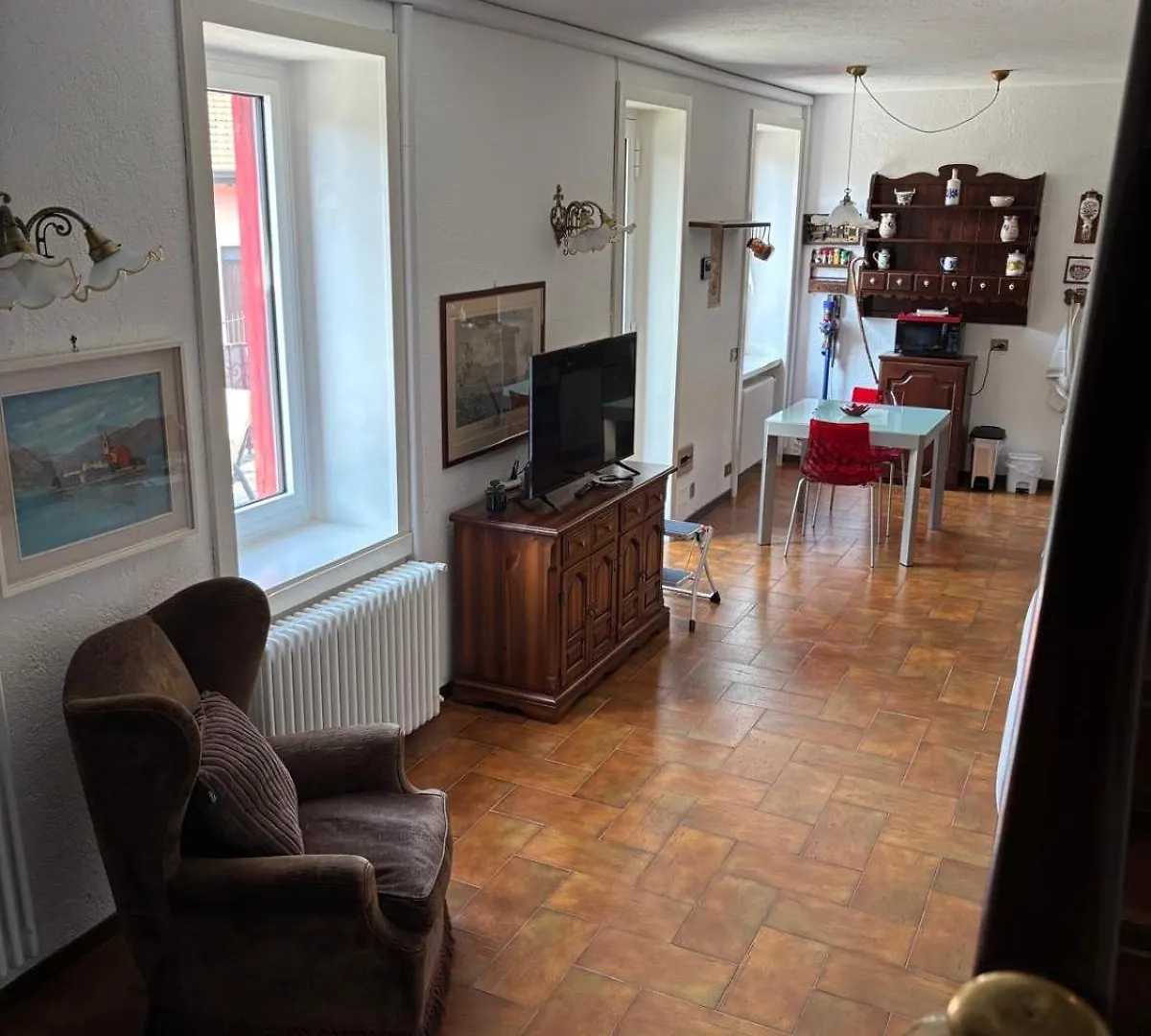 Ester Lakehouse, Graziosa Casa Indipendente Lierna 0*,  Italië