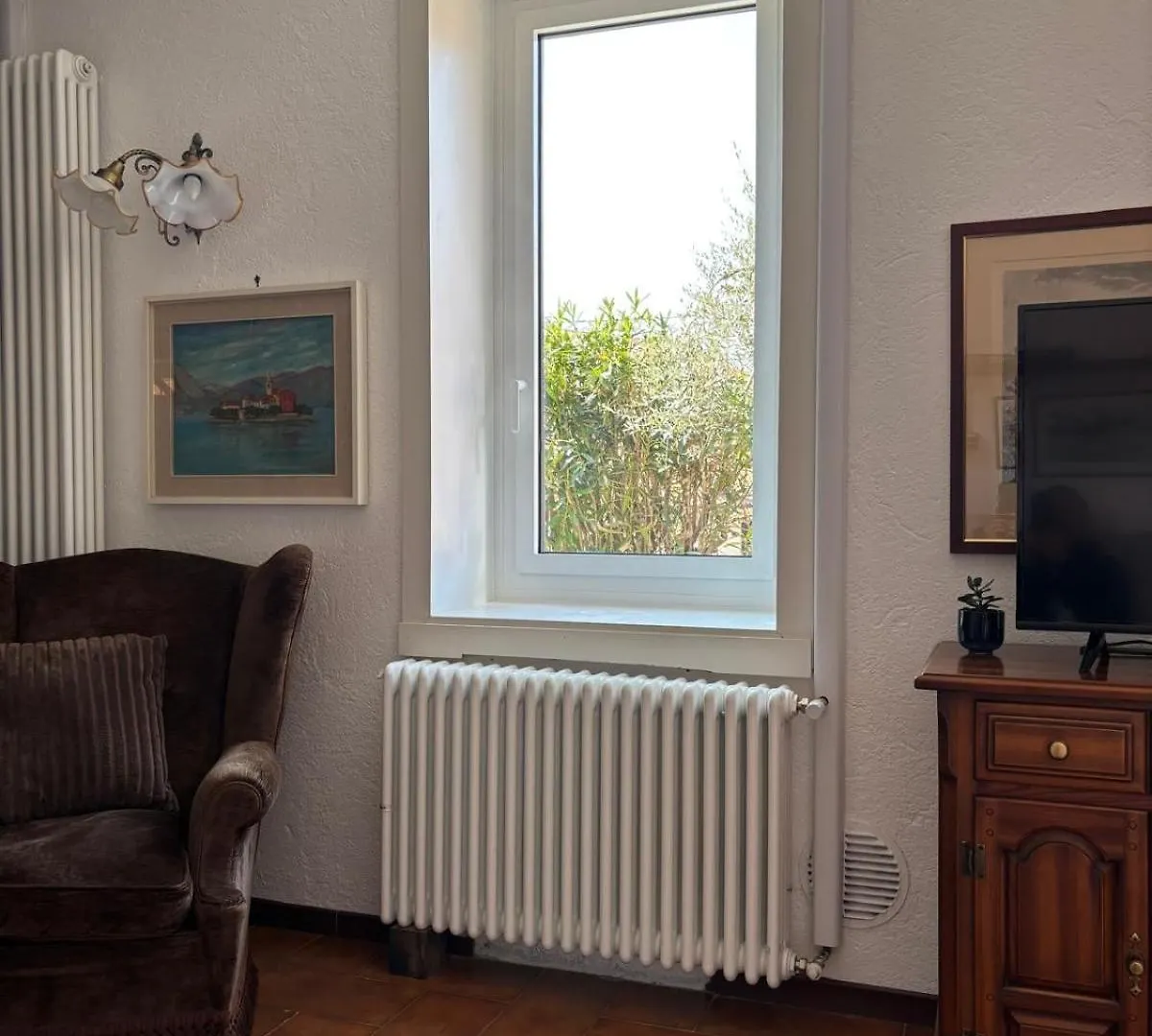 Ester Lakehouse, Graziosa Casa Indipendente Lierna 0*,