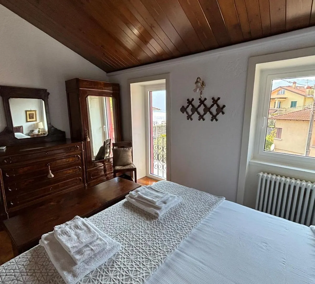 Ester Lakehouse, Graziosa Casa Indipendente Lierna Vakantiehuis